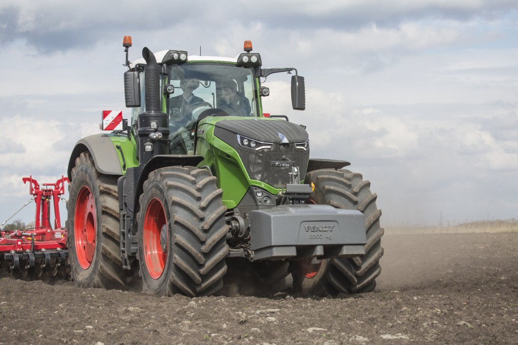 Used Fendt Tractors for Sale in the UK | Fendt Tractors for sale in the ...