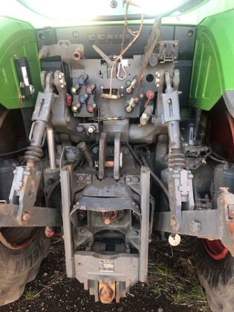 FENDT - 724 VARIO PROFI PLUS TRACTOR - photo 4
