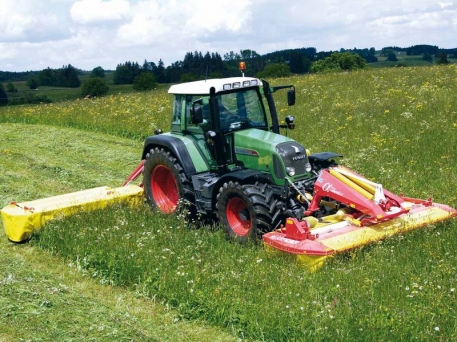Fendt - 400 Vario - Series - photo 6
